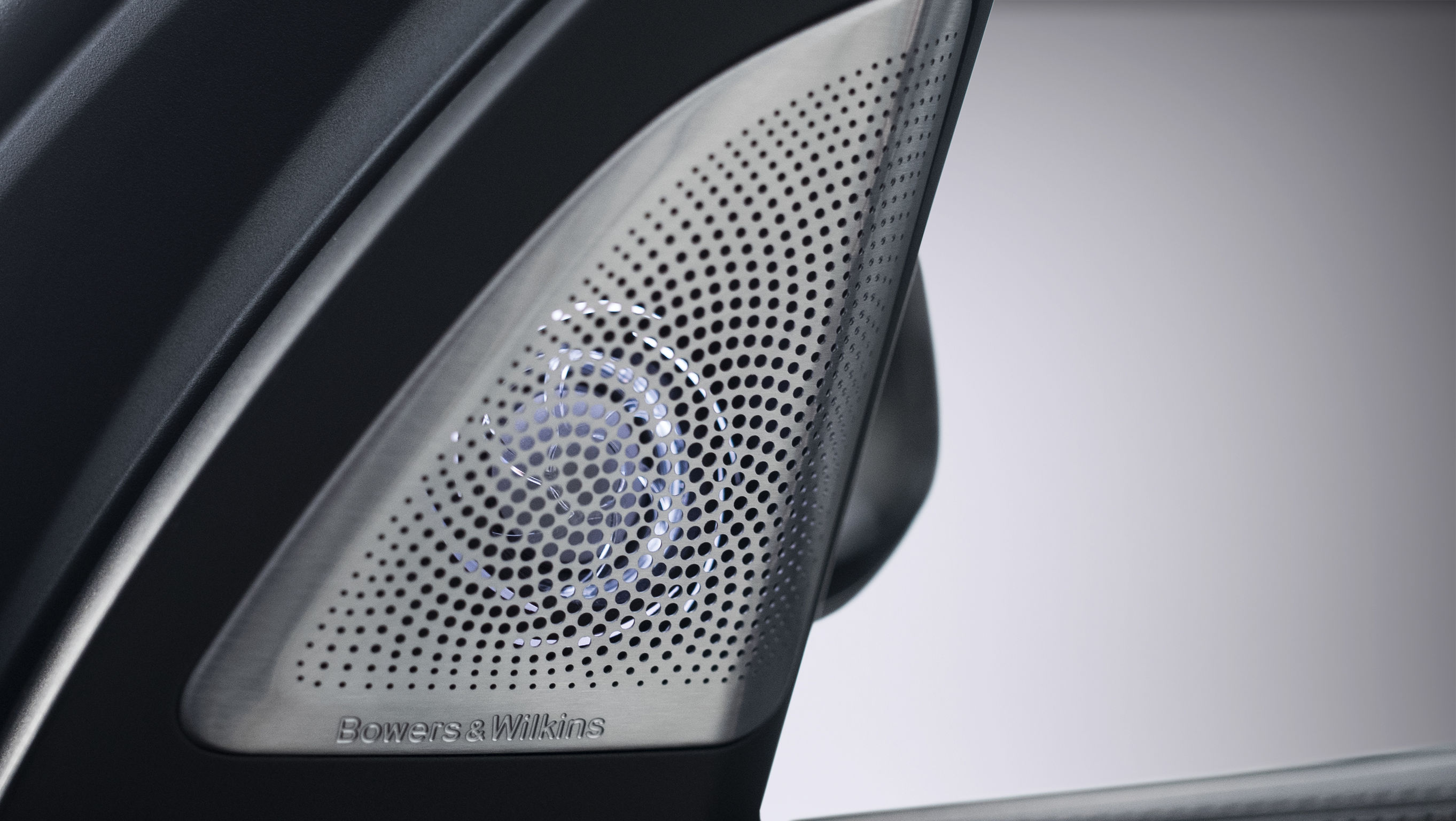 bowers and wilkins car stereo