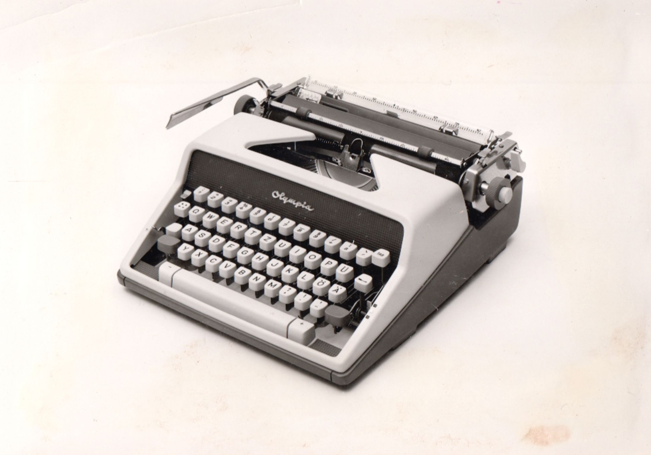 OLYMPIA-Schreibmaschine Mod. SM 7