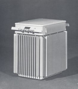 Statischer Frequenzumformer VLT 7,5 - 175 B 0008