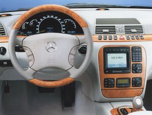Mercedes-Benz-COMAND