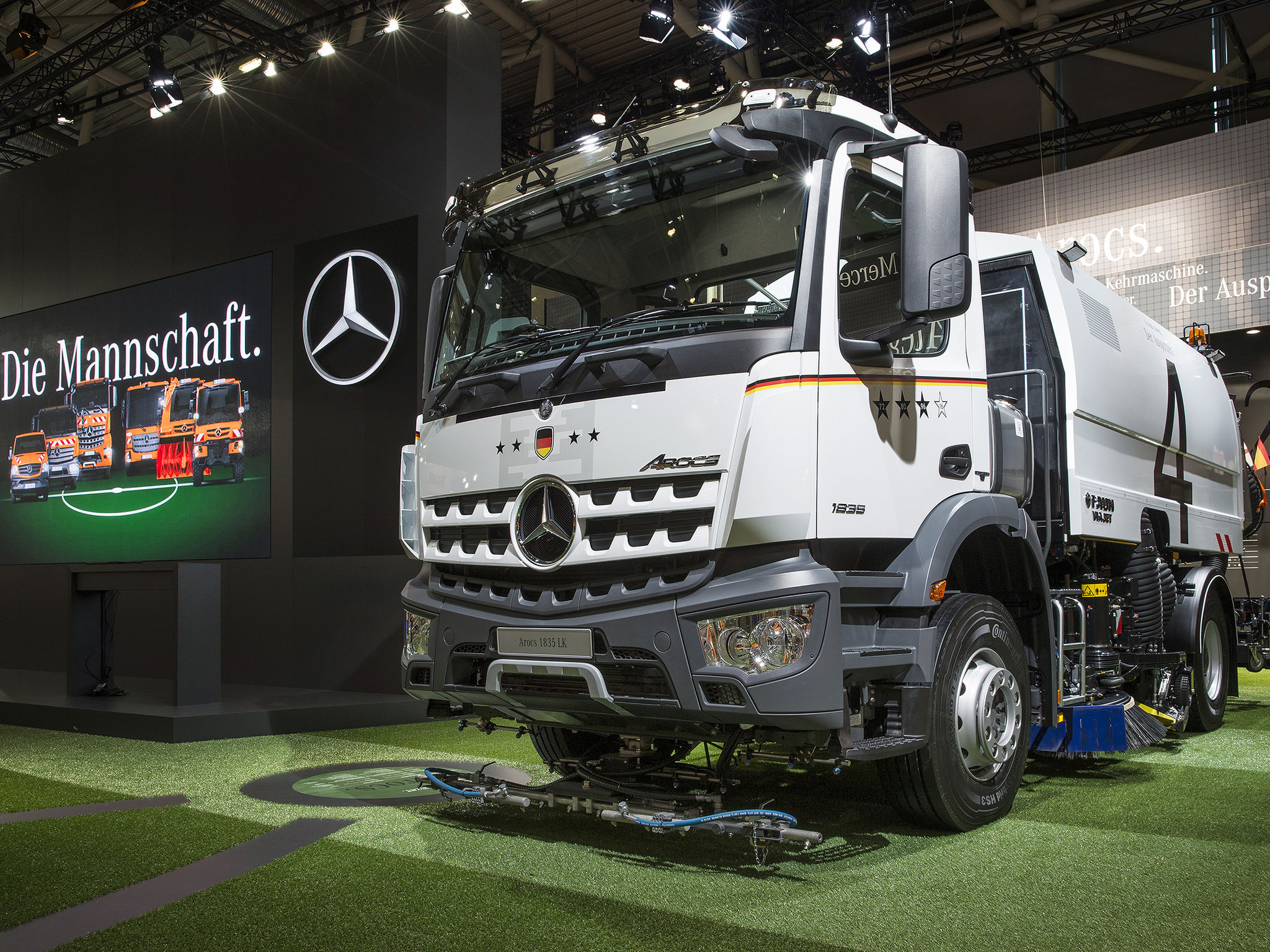Mercedes-Benz at IFAT 2016