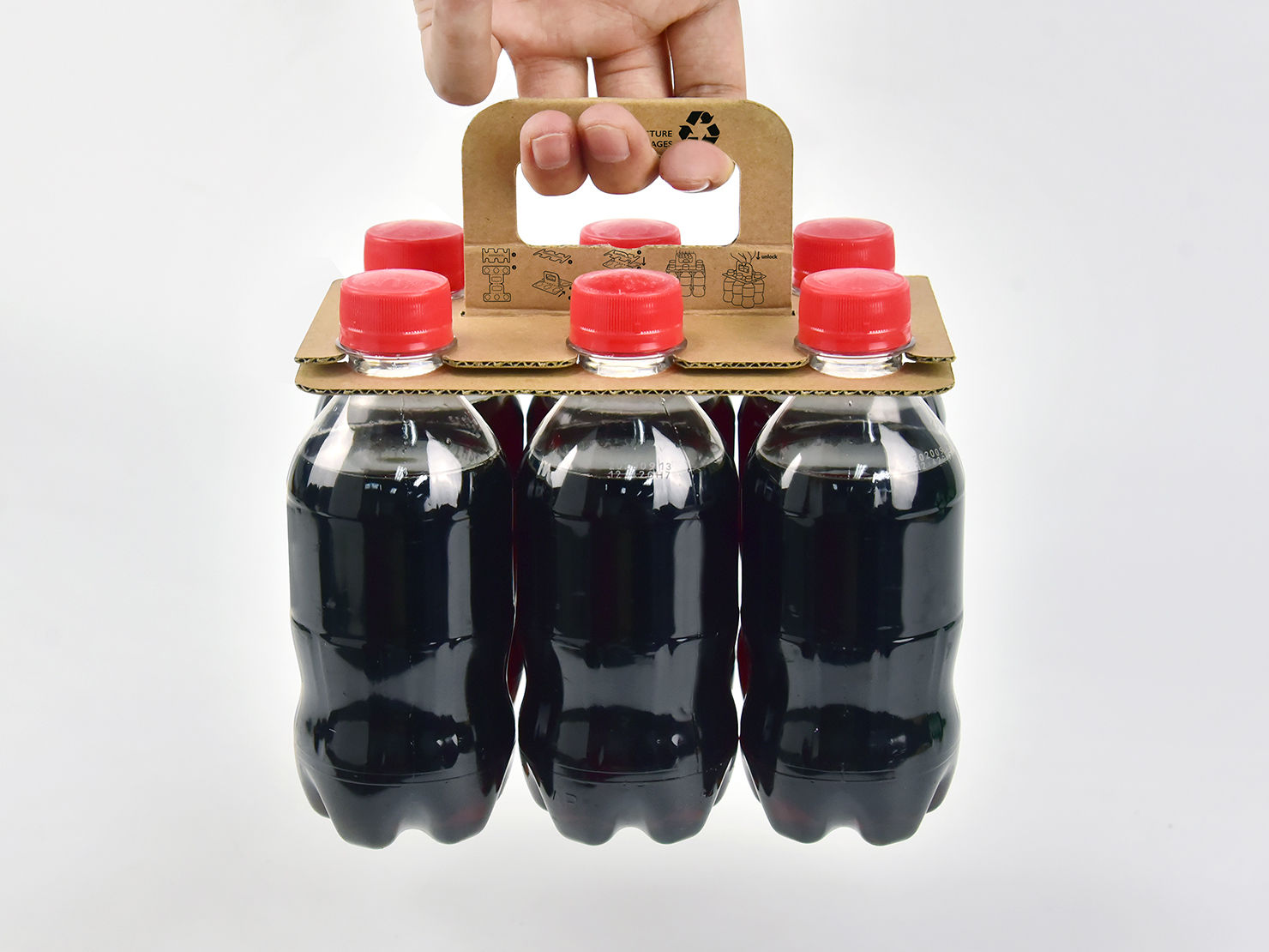Packaging structure of bottled beverages